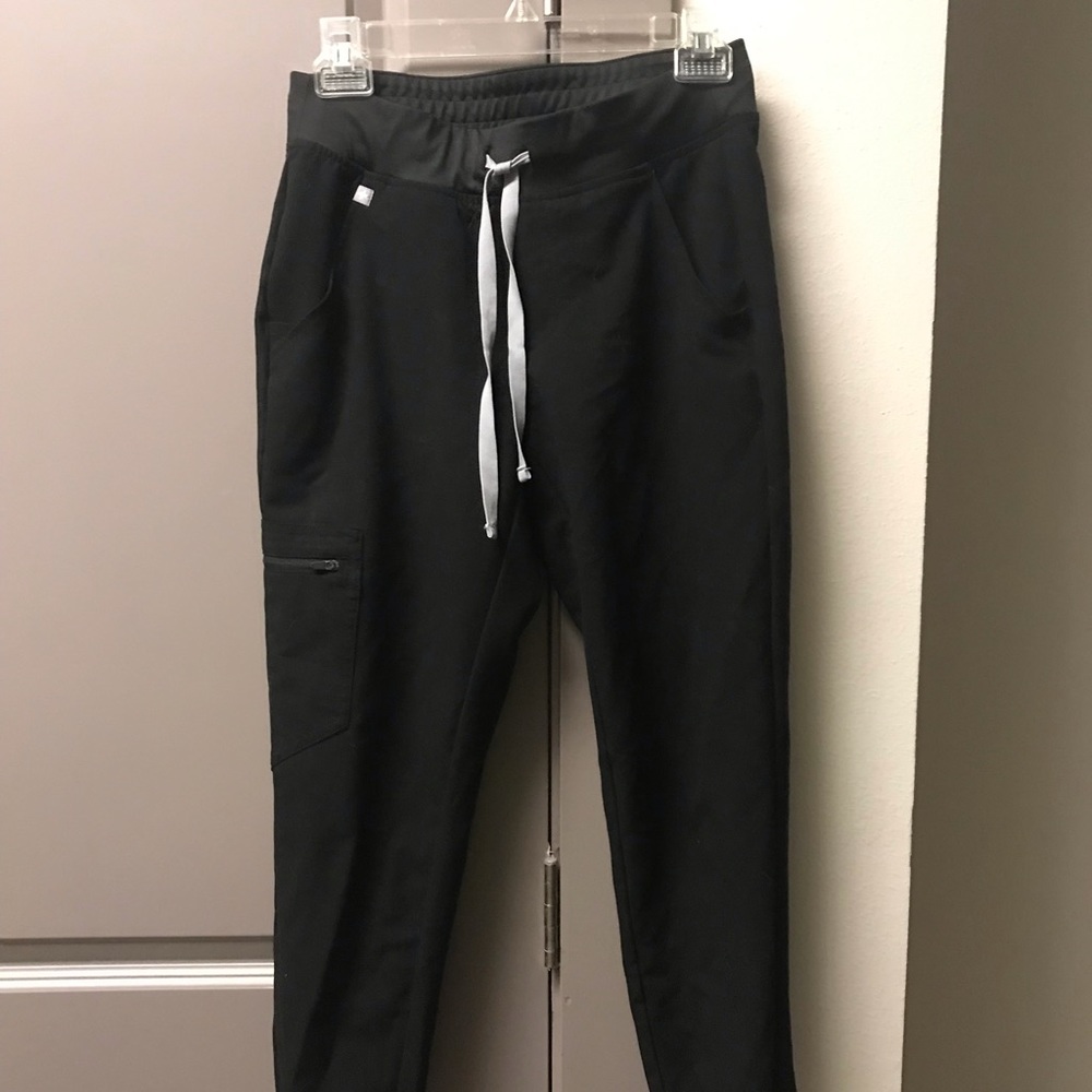 Figs scrubs jogger pants
